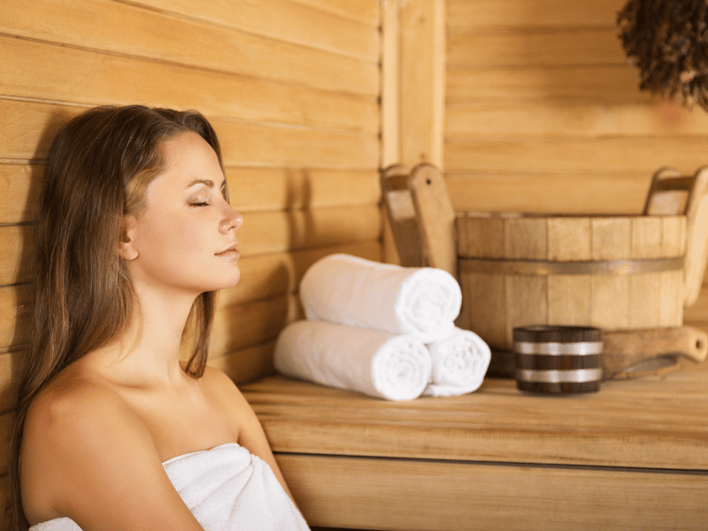 Cómo la Sauna DHARANI S4 Mejora Tu Bienestar General